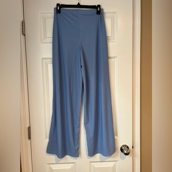 Boo hoo Periwinkle Size 8 Lightweight Wide Leg High Waist Pants - Picture 4 of 9